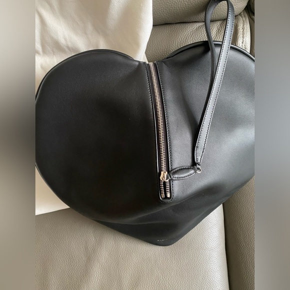 NEW Auth ALAÏA
Le Cœur Heart shape leather CLUTCH/BAG/ Wristlet Made in ITALY - Picture 7 of 16